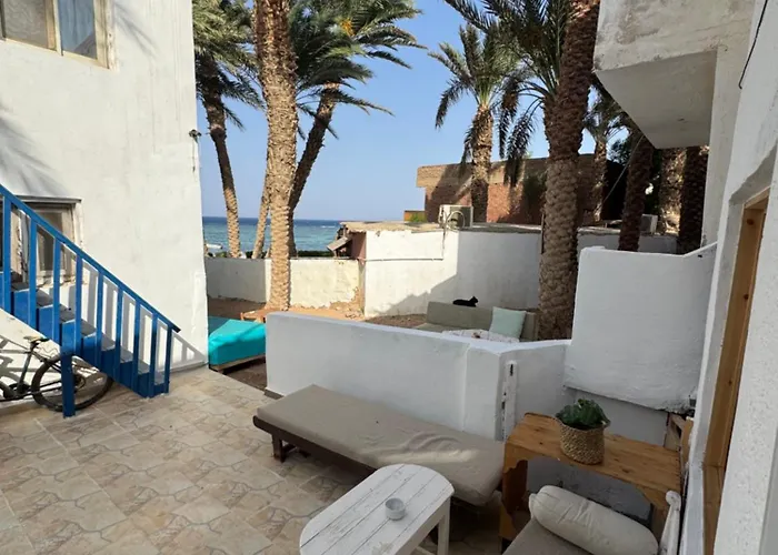 Luma Beachfront 2 Bedroom House Oasis With Yard Dahab