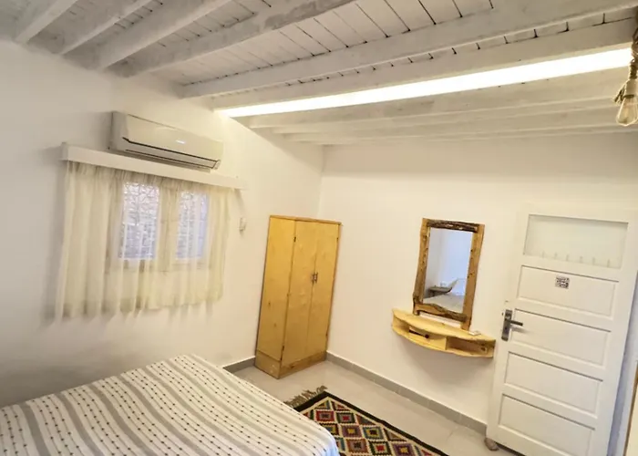 Luma Beachfront 2 Bedroom House Oasis With Yard * Dahab